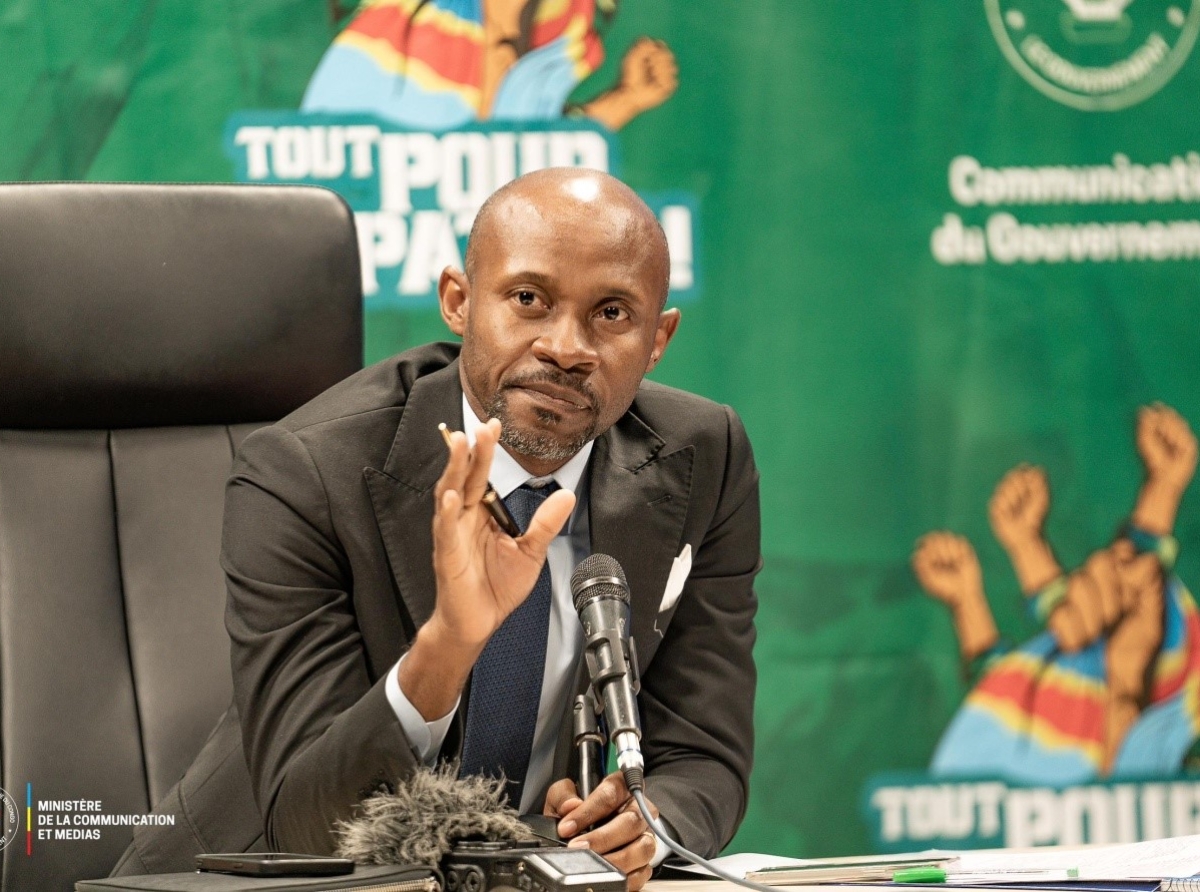 Intervention musclée dans un forum international, Paris : Patrick Muyaya présente une série de progrès et d’opportunités d’affaires à capter en RDC !